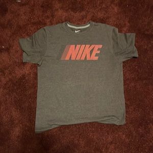 Nike T-shirt